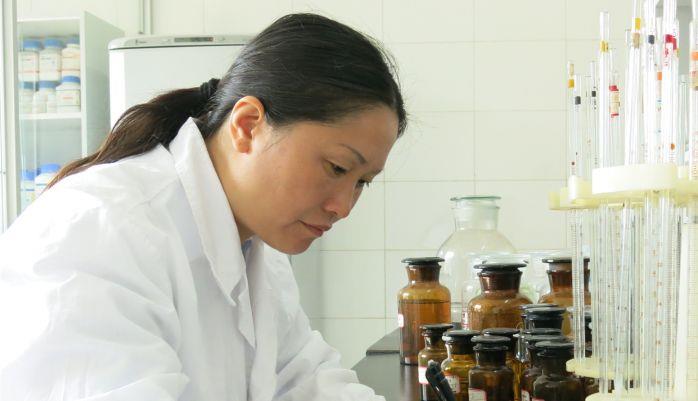 三峡珍稀植物的“保护神” （黄桂云）