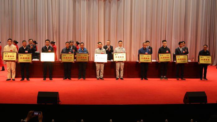 禁漫
2019年度“红旗班组” 刘华